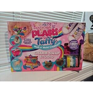 Just My Style Charm Swap Studio Melt n' Mold Jewelry Creations Kit